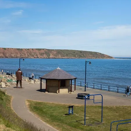 Glenview House * Filey