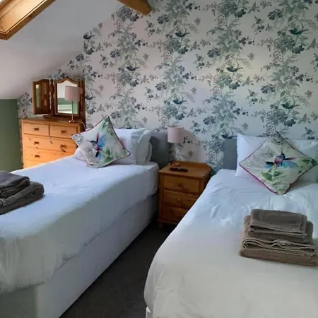 Glenview House * Filey